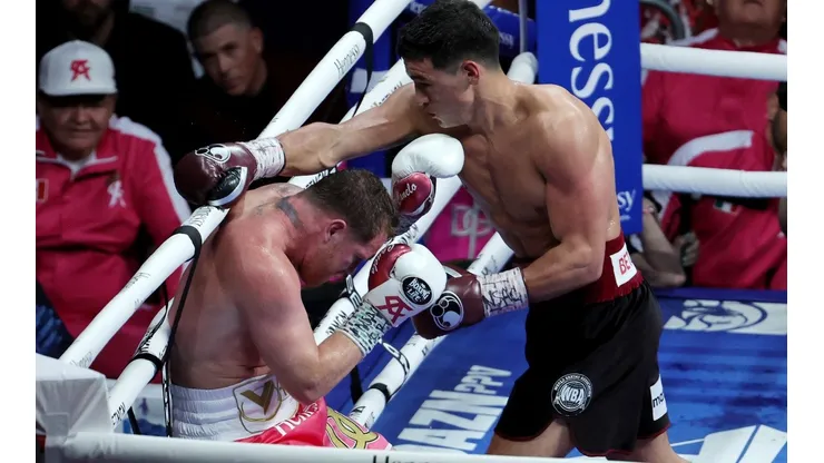Canelo Alvarez v Dmitry Bivol