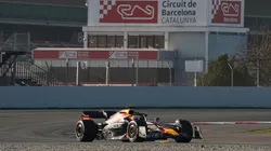 Sergio Pérez transitando el circuito de Catalunya