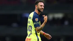 Ciudad de Mexico, 5 de febrero de 2022. Miguel Layún expulsado, durante el partido de la jornada 4 del torneo Grita Mexico Clausura 2022 de la Liga BBVA MX, entre las Águilas del America y el Atletico San Luis, celebrado en el estadio Azteca. Foto: Imago7/Alejandra Suárez