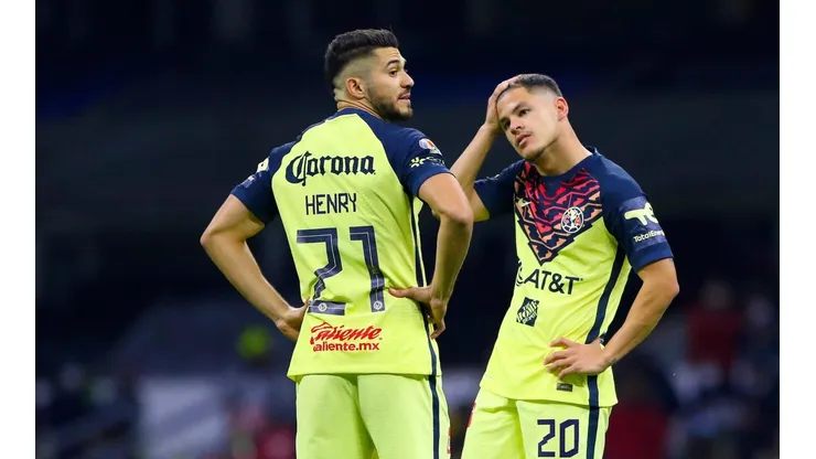Henry Martín y Richard Sánchez. en la derrota ante Atlético de San Luis.