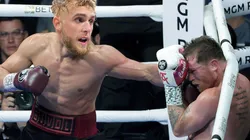 Jake Paul dijo que puede hacer con Canelo Álvarez lo mismo que hizo Bivol