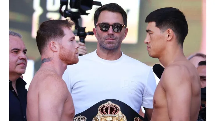 Dmitry Bivol muy por encima en su pesaje.