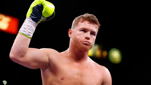 Canelo le dejó un recado a Benavidez y a Charlo.