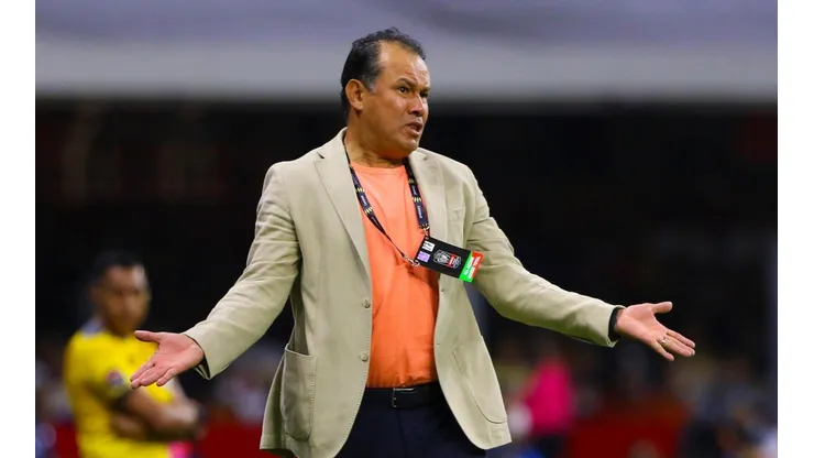 Juan Reynoso, entrenador de Cruz Azul.