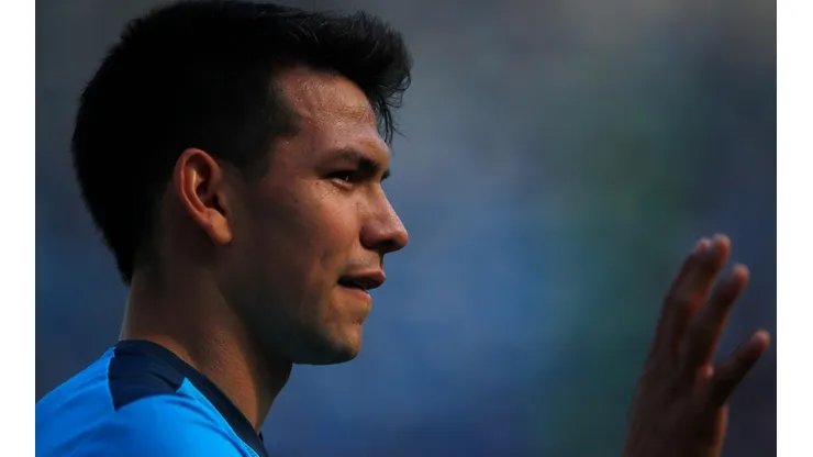 Chucky Lozano podría sumarse a la Premier League de Raúl Jiménez