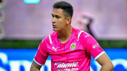 Raúl Gudiño acaba con los rumores sobre su futuro en Chivas.