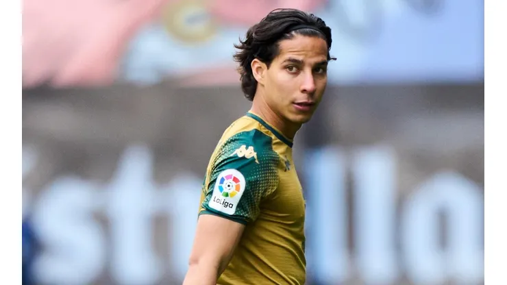 El mexicano tan sólo suma 103 minutos en la actual temporada