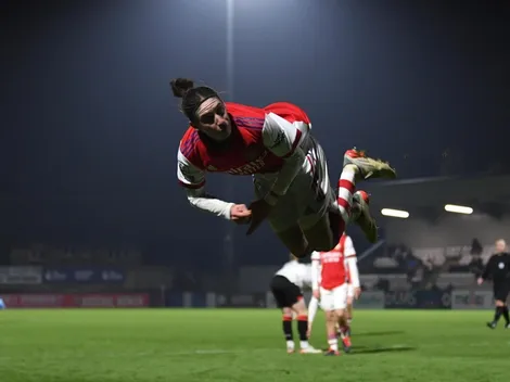 ¿Por qué surgieron los acrobáticos festejos de gol de Marcelo Flores?