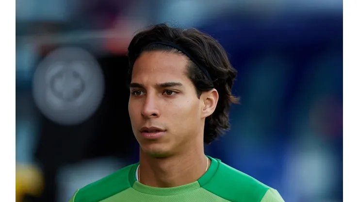 Afición del Betis explota contra Lainez