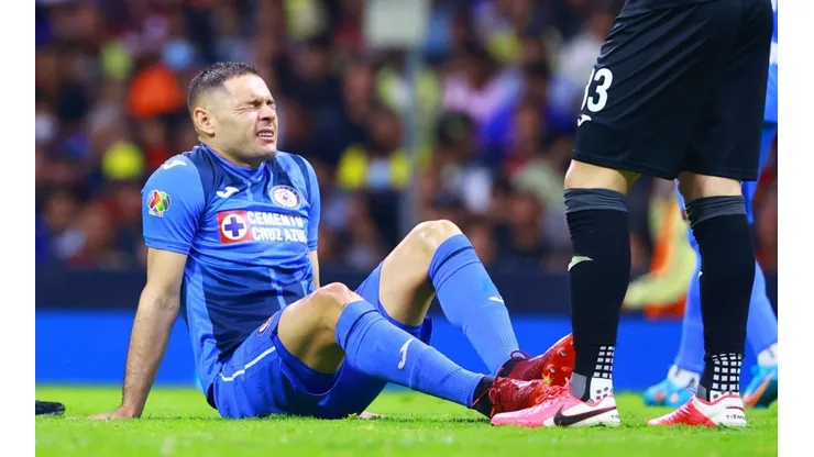 Pablo Aguilar causa preocupación en Cruz Azul.