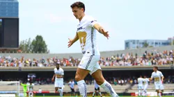 Dinenno se cargó al líder y lleva a Pumas al Repechaje