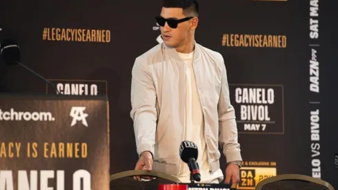 Bivol le dejó un mensaje a Canelo Álvarez.