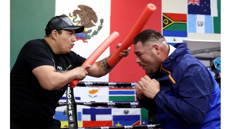Andy Ruiz habló si sigue o no con Eddy Reynoso.