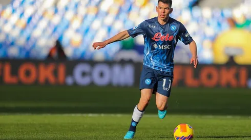 Napoli ficha en la posición de Lozano
