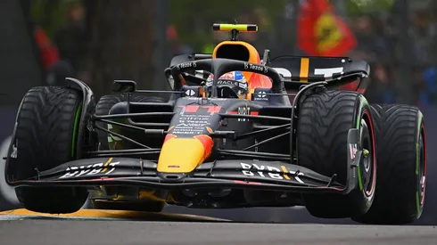 Checo Pérez durante el fin de semana del GP de Emilia-Romaña