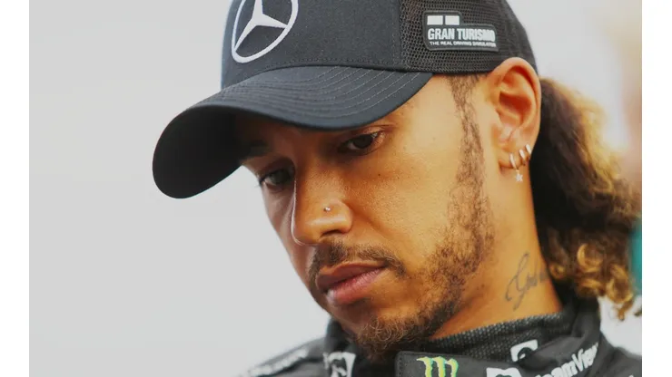 Mecedes a un paso de una drástico decisión por Hamilton.