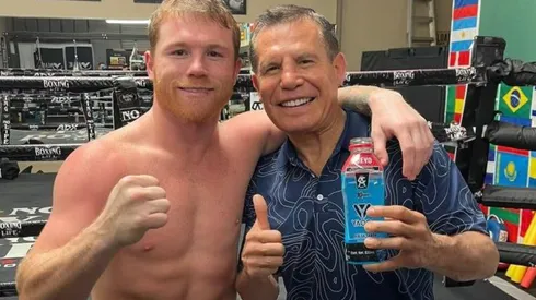 Canelo recibió la visita de Chávez.