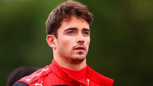 Charles Leclerc, resignado tras el GP de Imola.