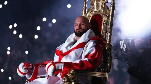 Así entró Tyson Fury al Wembley.