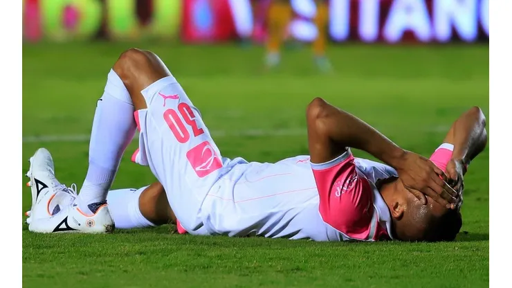 Flores revela que el mal paso de Chivas también se debe a los jugadores