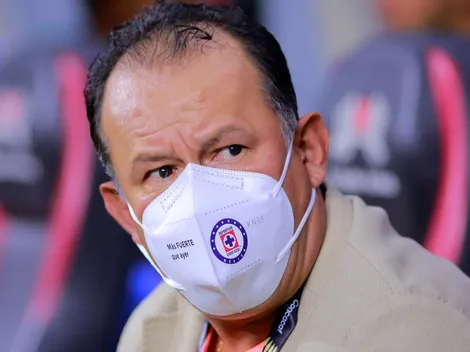 Reynoso arremete contra los rumores de su salida de Cruz Azul