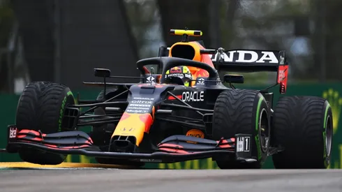 Checo Pérez durante el último Gran Premio de Emilia-Romaña