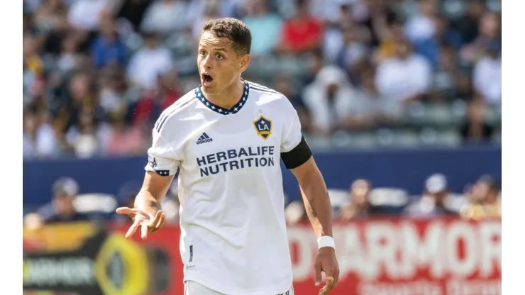 Javier Hernández anunció su nueva chamba.