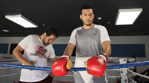 David Benavídez toma una decisión desesperada para ponerse en el camino de Canelo