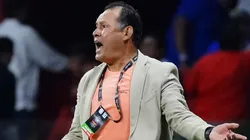 Juan Reynoso pasó a estar en el ojo de la tormenta.