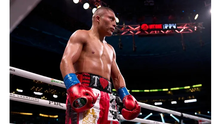 La deuda que debe saldar Isaac Cruz antes de pelear por un título mundial