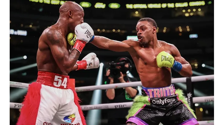 Spence regresó con un enorme KOT.