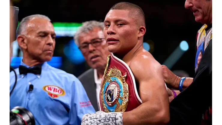 Isaac Cruz no dejó dudas de lo que quiere para su próxima pelea