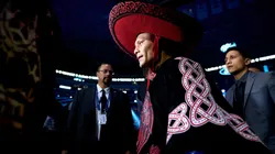 ¿Qué le dijo? La llamada de Canelo Álvarez antes que Pitbull Cruz saliera a pelear con Gamboa