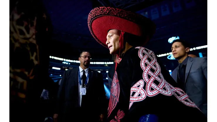 ¿Qué le dijo? La llamada de Canelo Álvarez antes que Pitbull Cruz saliera a pelear con Gamboa
