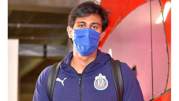 Macías vuelve a causar baja en Chivas.