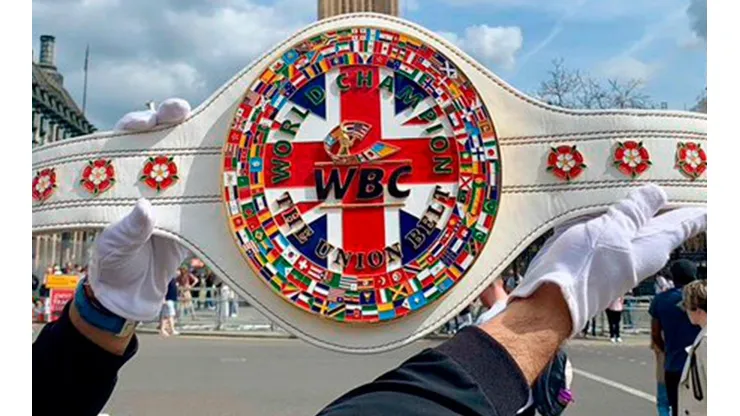 El Consejo Mundial de Boxeo presentó un hermoso nuevo cinturón: ¿Quiénes pueden ganarlo?