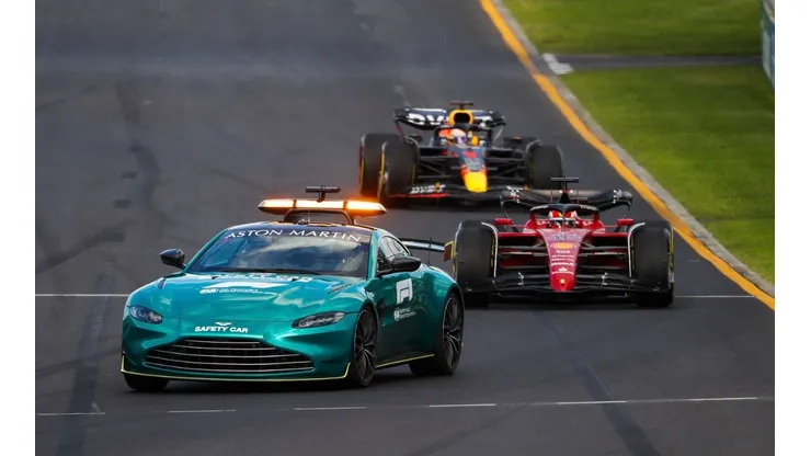 La FIA le responde a Max Verstappen tras su crítica al Safety Car: "Su objetivo es la seguridad"
