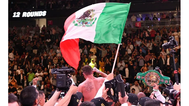 El boxeador que hará lo que sea por una revancha con Canelo Álvarez