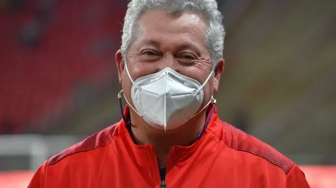Víctor Vucetich se verá las caras con Chivas.