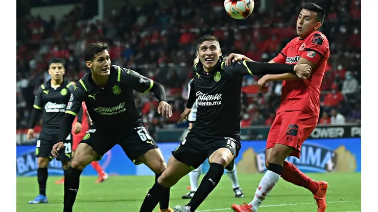 El empate ante Toluca tuvo un desenlace frustrante para Chivas.