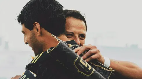 El elogio de Chicharito Hernández que hará que a Carlos Vela se le infle el pecho