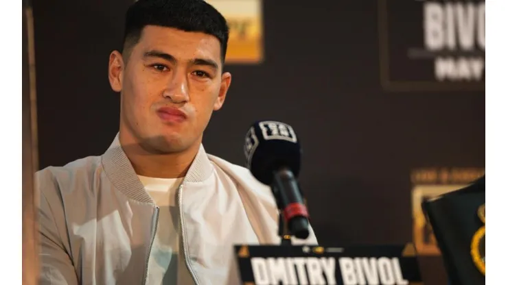 Bivol dijo que puede causarle problemas a Canelo Álvarez
