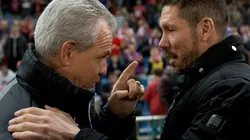 Vasco Aguirre en un enfrentamiento previo con Cholo Simeone.