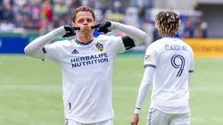 Chicharito Hernández adelantó al LA Galaxy con un golazo