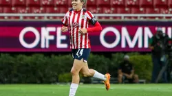 Alicia Cervantes celebra un gol en el estadio Akron.
