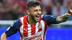 Alexis Vega aún no renueva con Chivas.