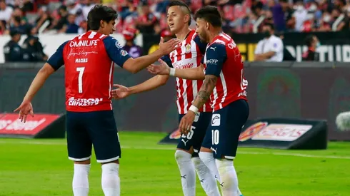 En Chivas se encienden las alarmas por una posible baja de peso para el partido ante Toluca