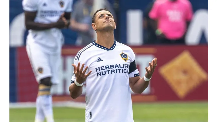 Chicharito vuelve a anotar.