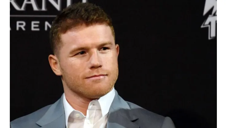 Barrera dijo qué debe hacer Canelo para derrotar a Dmitry Bivol.