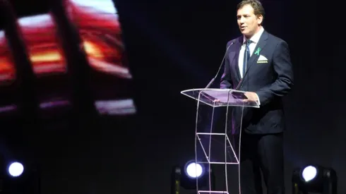 Alejandro Domínguez en un sorteo de Copa Libertadores.